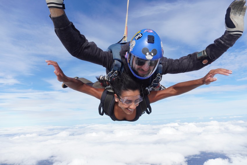 AbsolutelyLucy skydiving